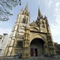 La cathédrale Sainte-Marie est classée dans la liste du patrimoine mondial de l'UNESCO depuis 1998, au titre des chemins de Saint-Jacques-de-Compostelle en France. Cette cathédrale ogivale, de style gothique fleuri, commencée en 1213 et achevée au XVe siè